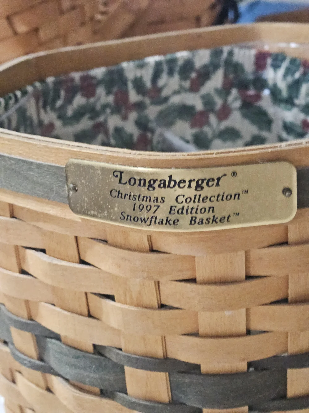 Longaberger Tan and Green Holiday Snowflake Basket